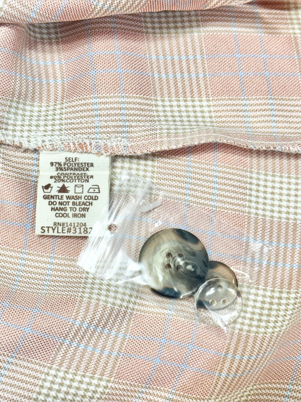 Hem & Thread Pink and Cream Plaid Double-Breasted Blazer Size Small - Picture 13 of 13